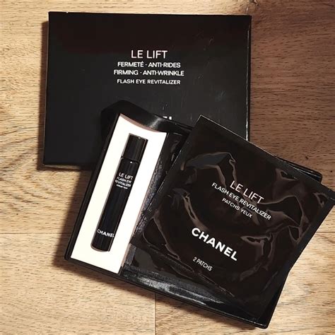 le lift v flash chanel|Chanel le lift revitalizer.